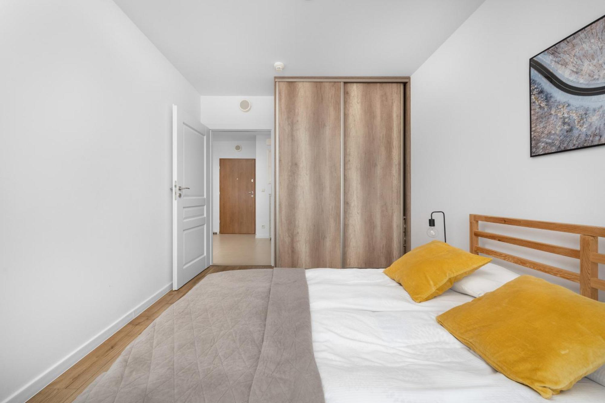 Klasyczny Apartament Z Balkonem We Wroclawiu By Noclegi Renters Bagian luar foto