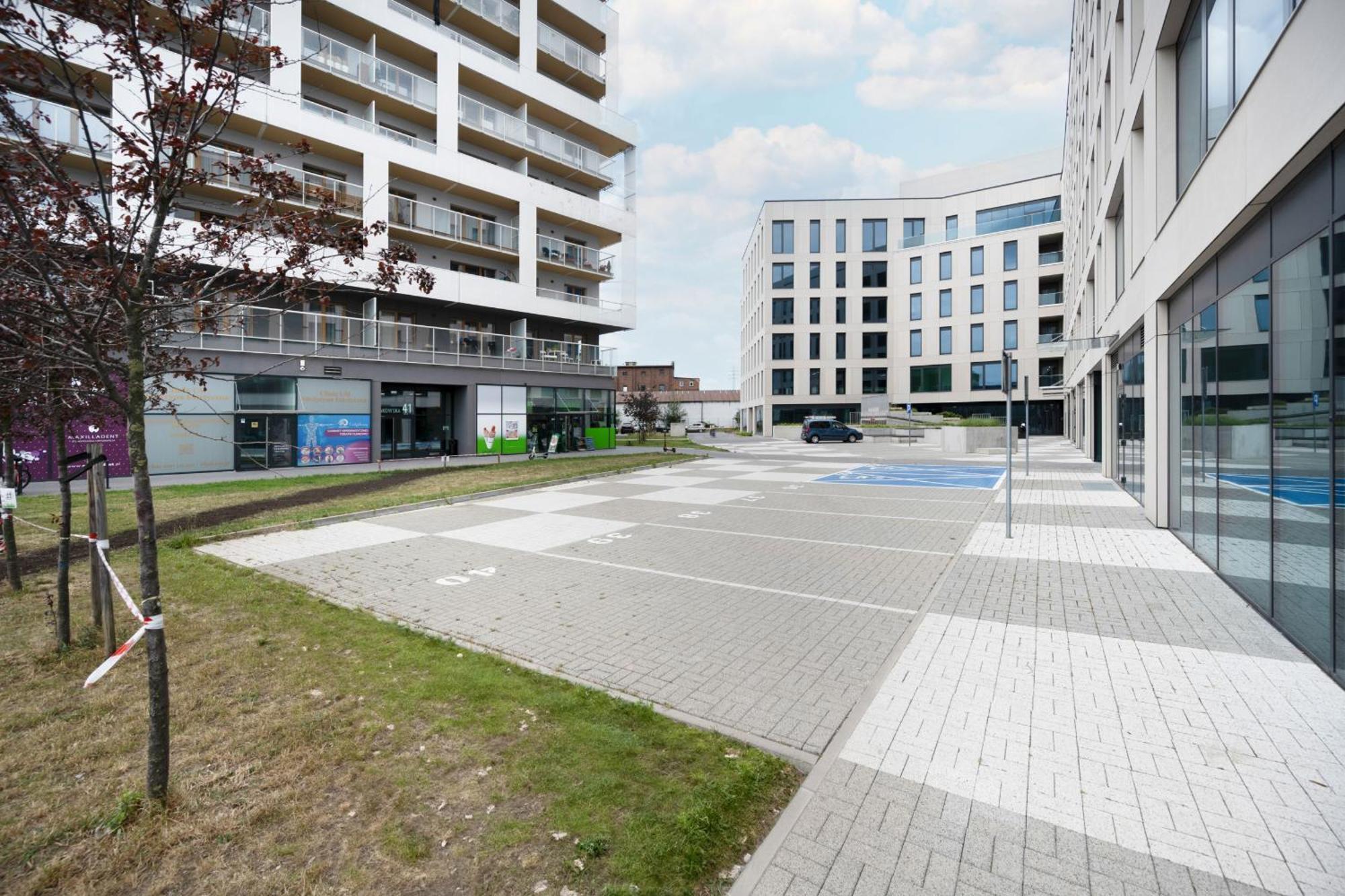 Klasyczny Apartament Z Balkonem We Wroclawiu By Noclegi Renters Bagian luar foto